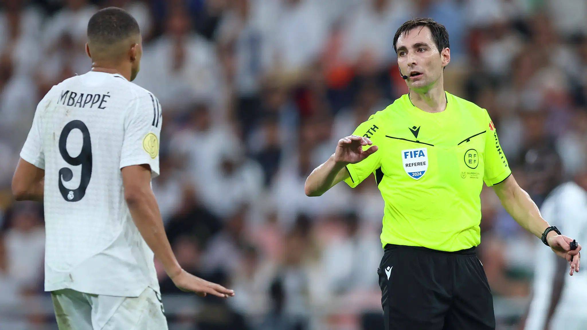 皇马遭遇争议判罚,裁判组回应:执法公正,方式类别类别所以.开云棋牌