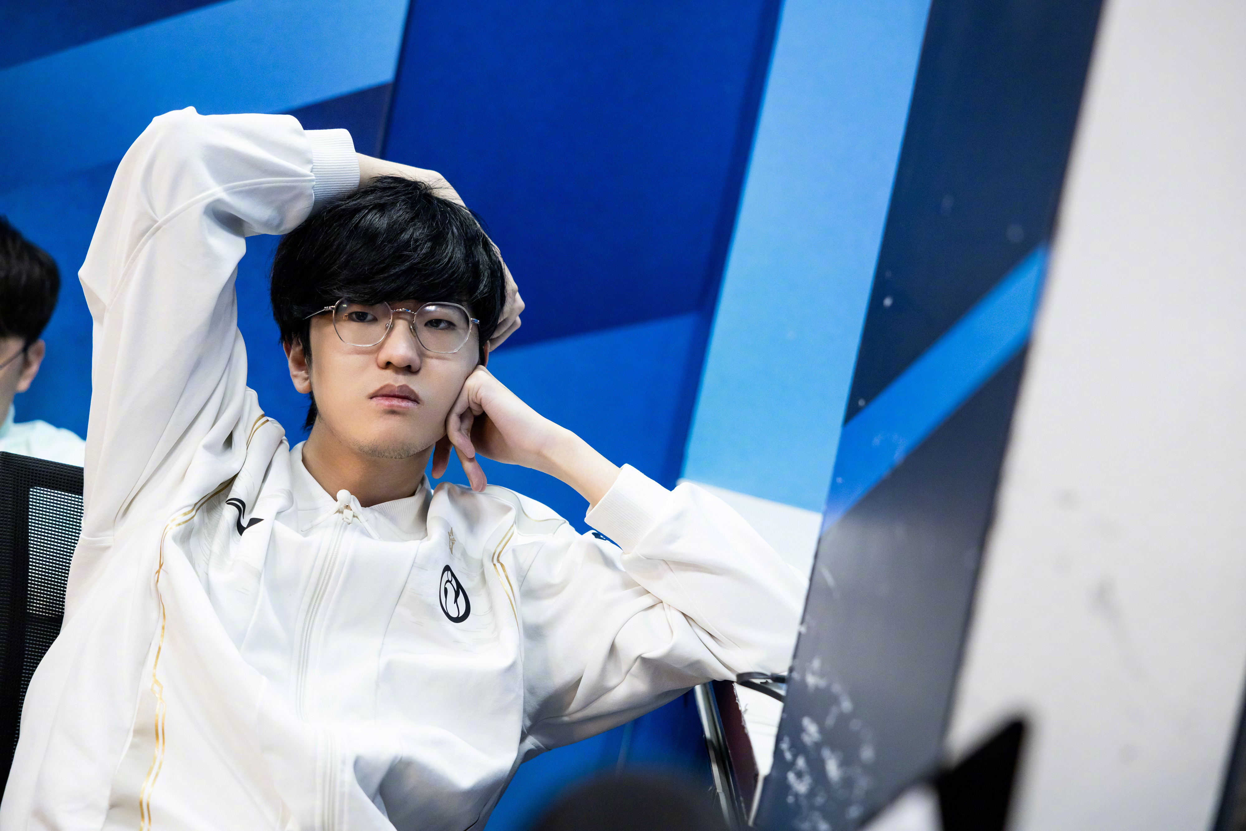 Rookie重返赛场，大比分获胜首场状态出色，法国队观众沸腾！开云体育平台