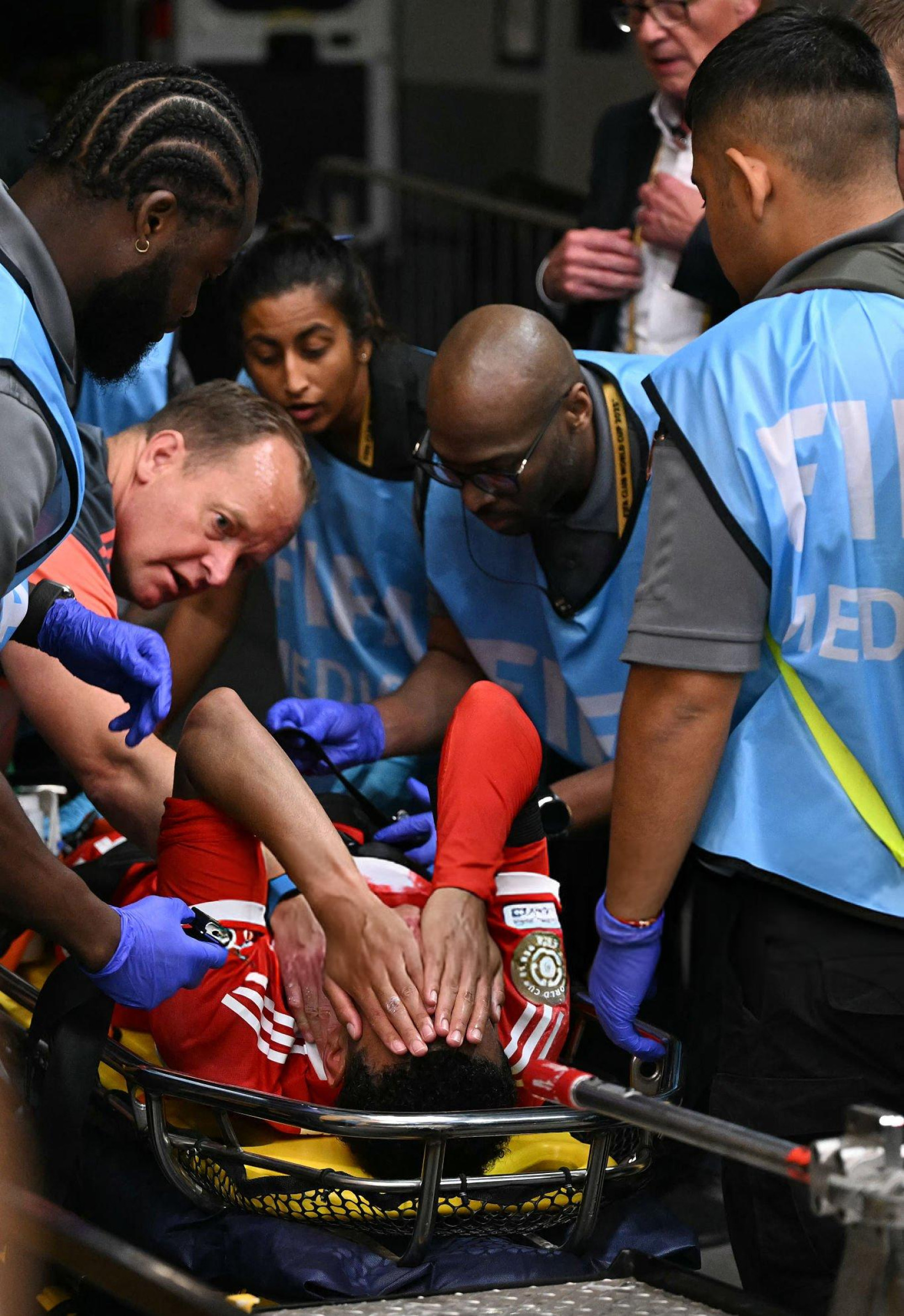 包含毕尔巴鄂竞技迎足总杯关键赛,清晨伤情更新,更衣室稳定,更衣室氛围转暖的词条 包含毕尔巴鄂竞技迎足总杯关键赛,清晨伤情更新,更衣室稳定,更衣室氛围转暖的词条