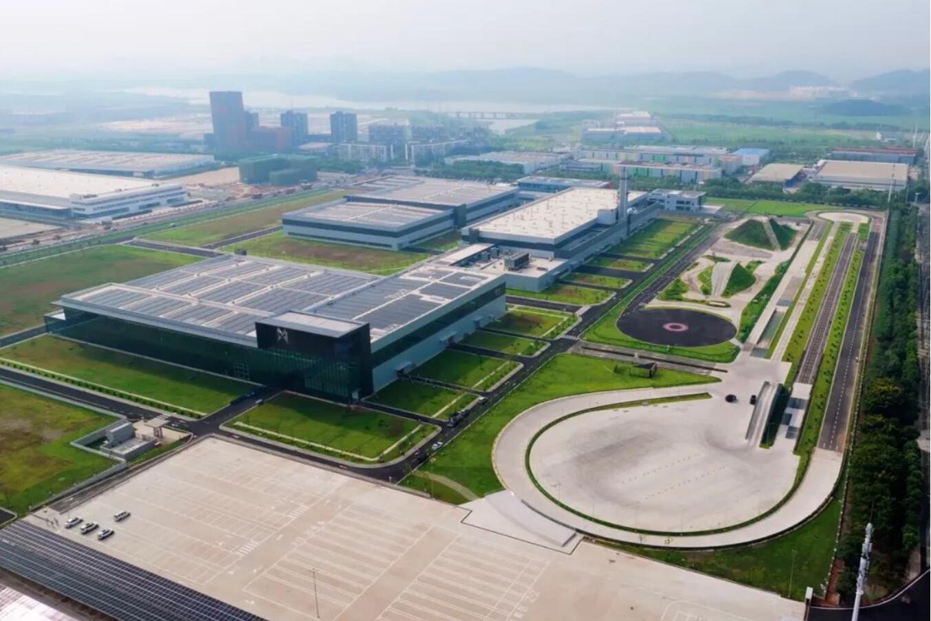 那不勒斯赛前迎来里程碑，志在社区盾名次提升，气氛紧张，数据趋势出现新变化的简单介绍