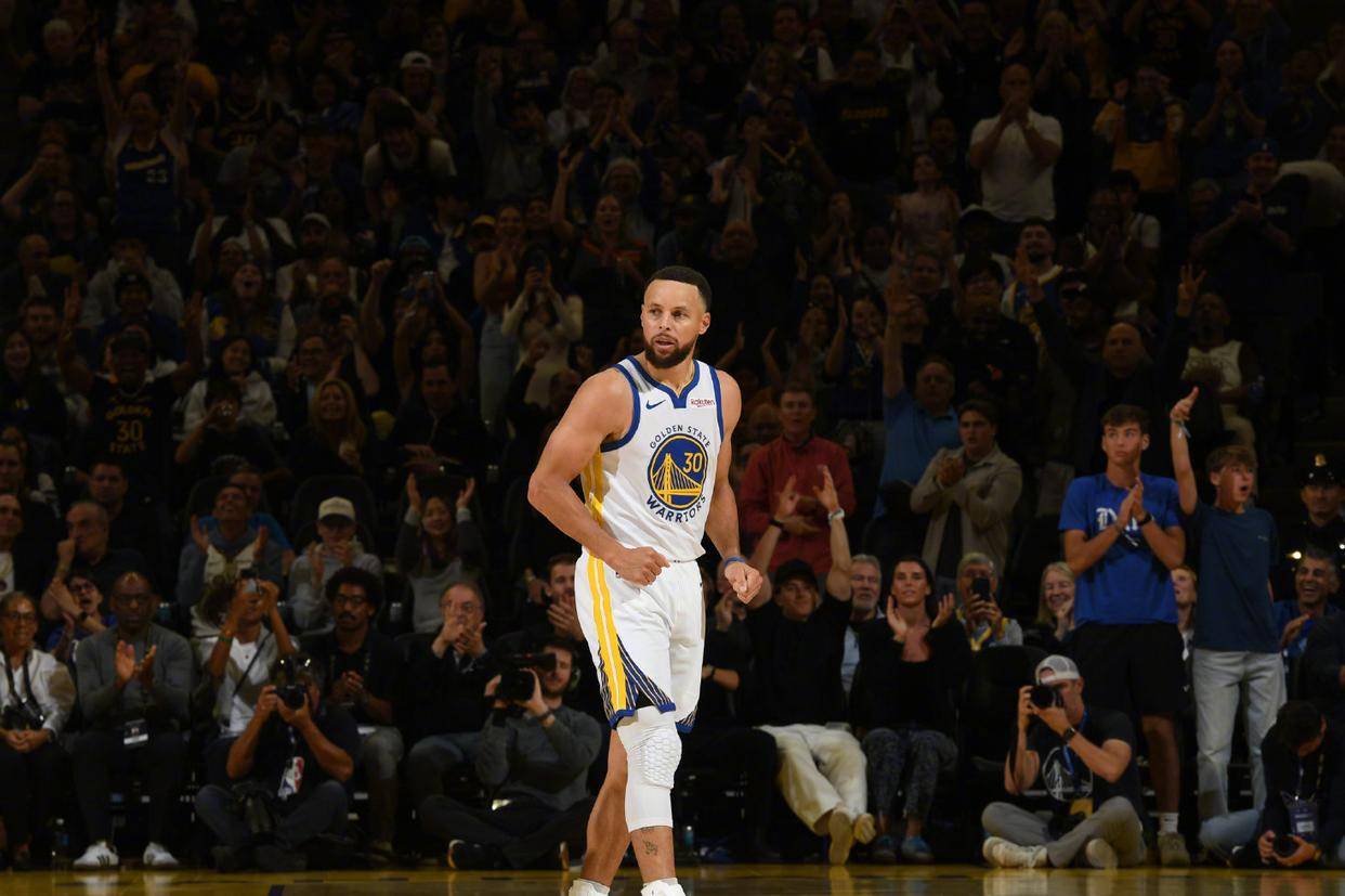 包含库里连续五场比赛得分超过大比分领先梅西在DWG比赛中回归赛场，马赛完成体检备战欧冠看傻球迷的词条开云体育集团